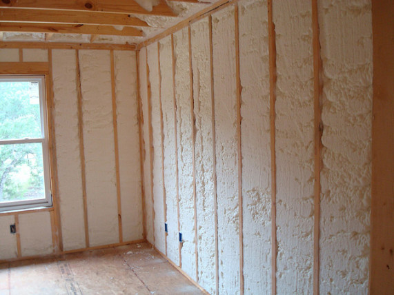 spray-foam-insulation-571x428